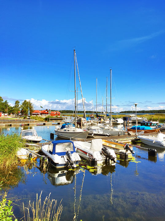 A walk through the Swedish countryside in Spiken, Sweden. #travel #sweden #photography www.kevinandamanda.com