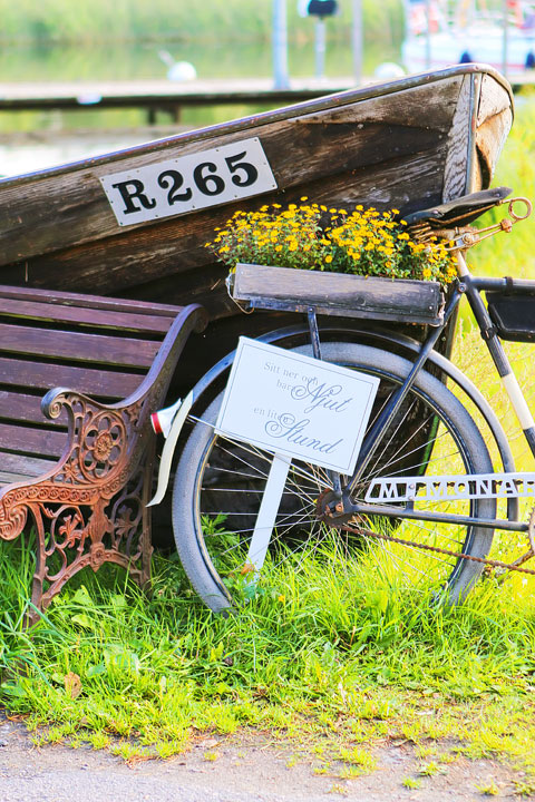 A walk through the Swedish countryside in Spiken, Sweden. #travel #sweden #photography www.kevinandamanda.com