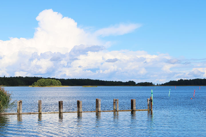 A walk through the Swedish countryside in Spiken, Sweden. #travel #sweden #photography www.kevinandamanda.com