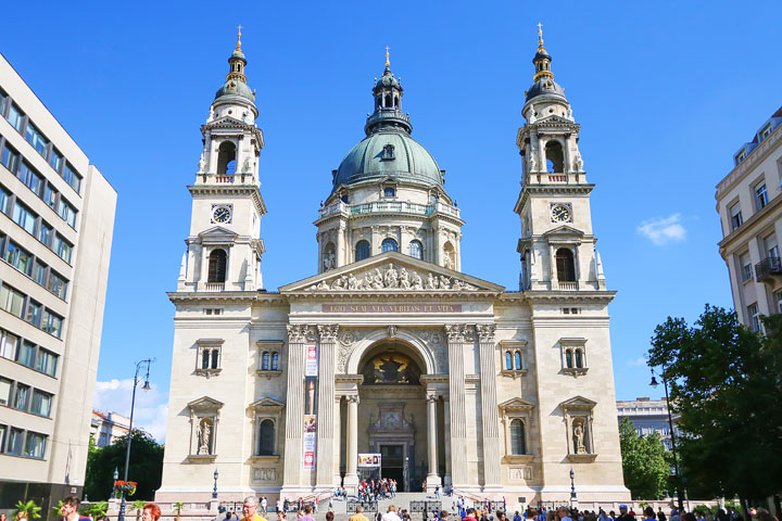 Breathtaking photos that prove Budapest is one of the most stunning cities in Europe! I never knew how amazing Budapest is!