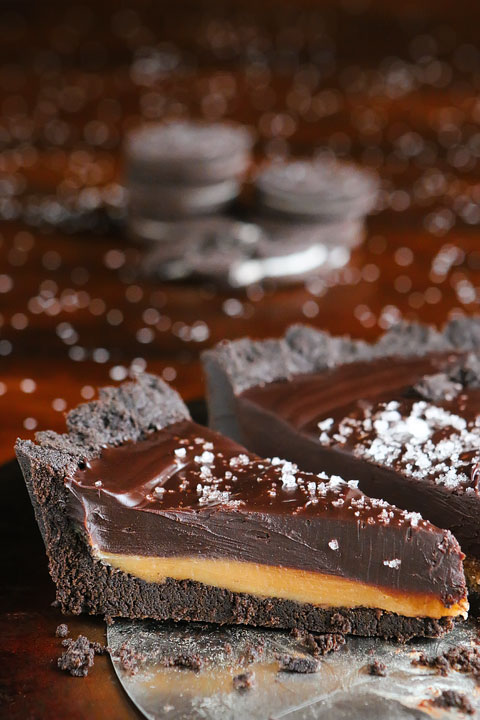 Dark Chocolate Salted Caramel Pie