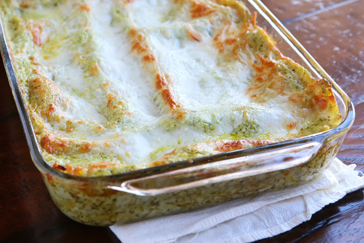 This lasagna is basically like someone took a delicious, creamy spinach artichoke dip and layered it with cheese and pasta. Then baked it til it was warm and bubbly. It's SO good!! Perfect for company!