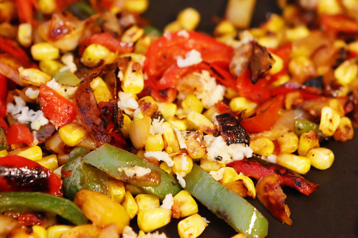 Southwestern Fiesta Chicken. Better than anything you'll get at a restaurant! Seriously who would not want to eat this?? It's like a fiesta on a plate!!