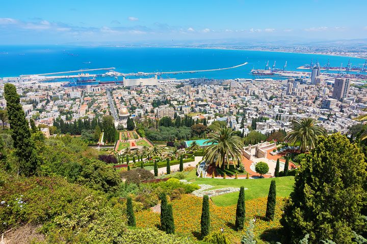 A list of the MUST-SEE most famous historical sites in Israel, including: Caesarea, where King Herod lived in Biblical times, The Hanging Gardens at Haifa, The Sea of Galilee (where Jesus walked on water) and Masada.