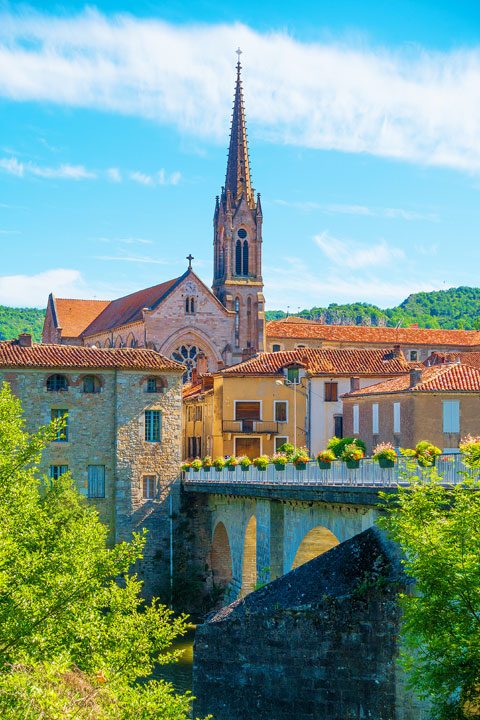 Summertime biking around the south of France... (Click for travel tips and itineraries)