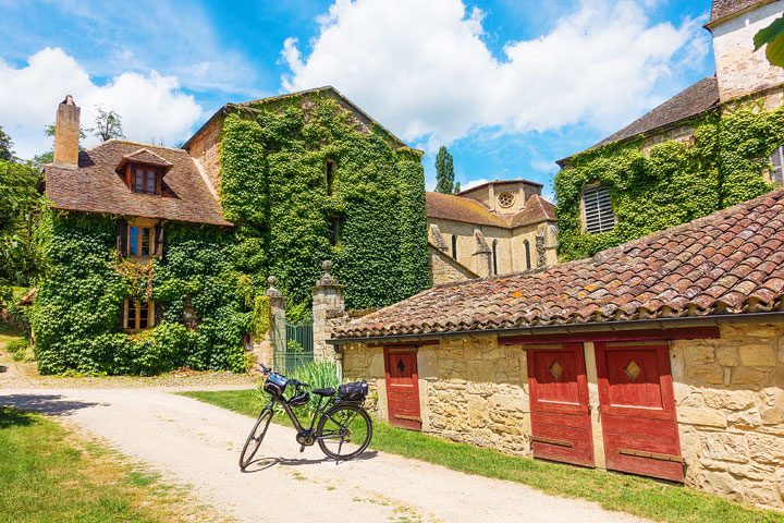 Summertime biking around the south of France... (Click for travel tips and itineraries)