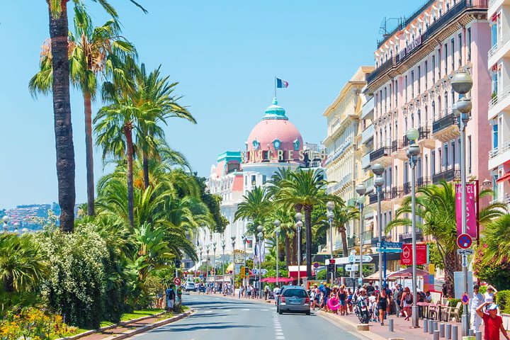 Ultimate French Riviera Travel Guide. Where to eat, where to stay, day trips from Nice.