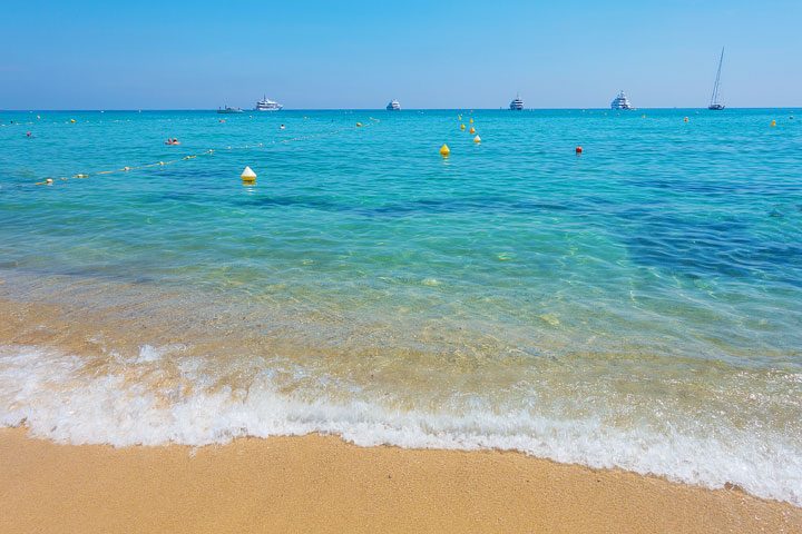 10 Best Beaches in St Tropez - What is the Most Popular Beach in