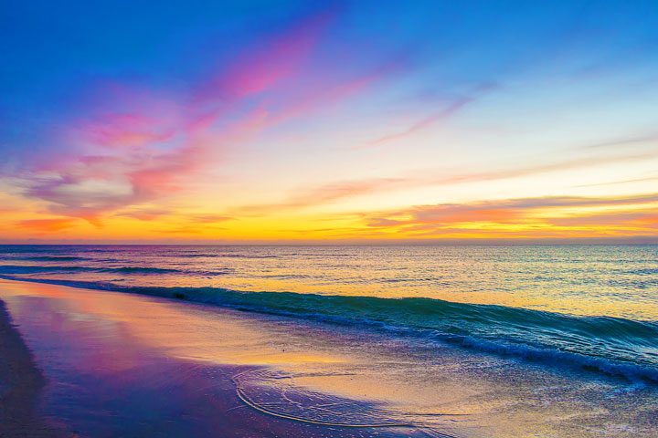 Pet-friendly dog beach and condo rentals on the Florida Panhandle! Pristine white-sand beaches with crystal-clear turquoise water. Perfect for the whole family!