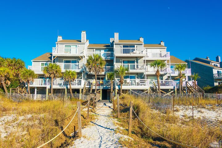 Pet-friendly dog beach and condo rentals on the Florida Panhandle! Pristine white-sand beaches with crystal-clear turquoise water. Perfect for the whole family!