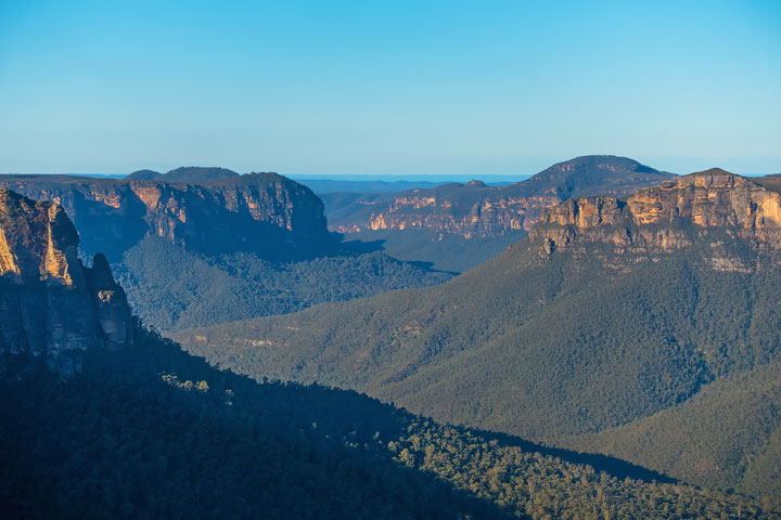 Magical places in Sydney, Australia that will take your breath away! Here’s where to get the BEST photos of that classic Sydney skyline.