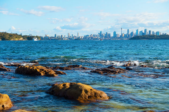 Magical places in Sydney, Australia that will take your breath away! Here’s where to get the BEST photos of that classic Sydney skyline.