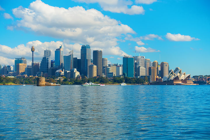 Magical places in Sydney, Australia that will take your breath away! Here’s where to get the BEST photos of that classic Sydney skyline.