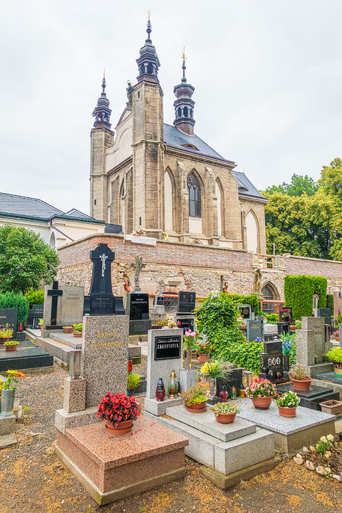 Take a day trip from Prague to Kutna Hora to see the infamous Bone Church!