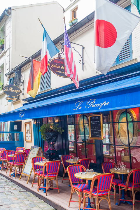 Take an "off the beaten path" bike tour in Paris!