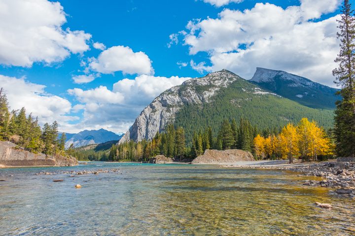 Where to Eat in Banff! The best food, restaurants, and hotels in Banff National Park, Alberta, Canada