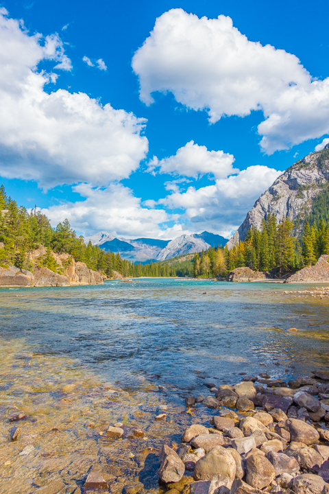 Where to Eat in Banff! The best food, restaurants, and hotels in Banff National Park, Alberta, Canada