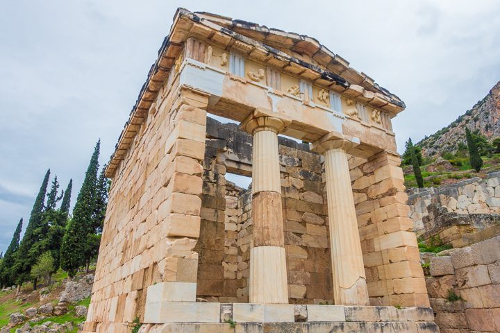 The Ultimate 1-Week in Greece Itinerary!! Athens, Corinth, Delphi, Olympia, Meteora