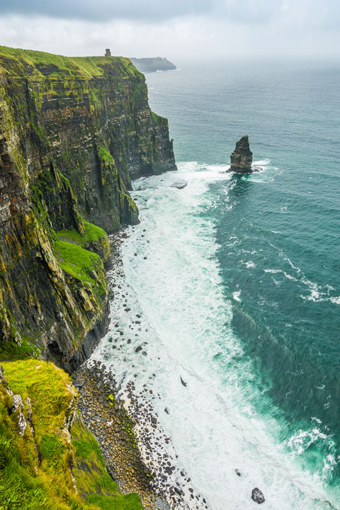 Everything you need to know about hiking the Cliffs of Moher in Ireland!