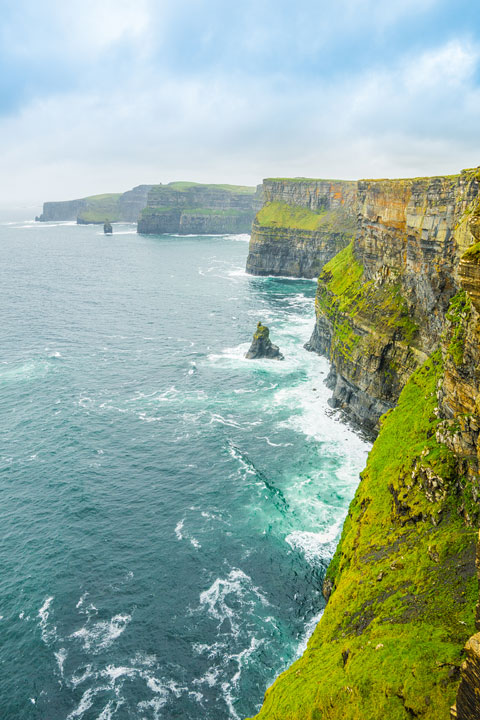 Everything you need to know about hiking the Cliffs of Moher in Ireland!