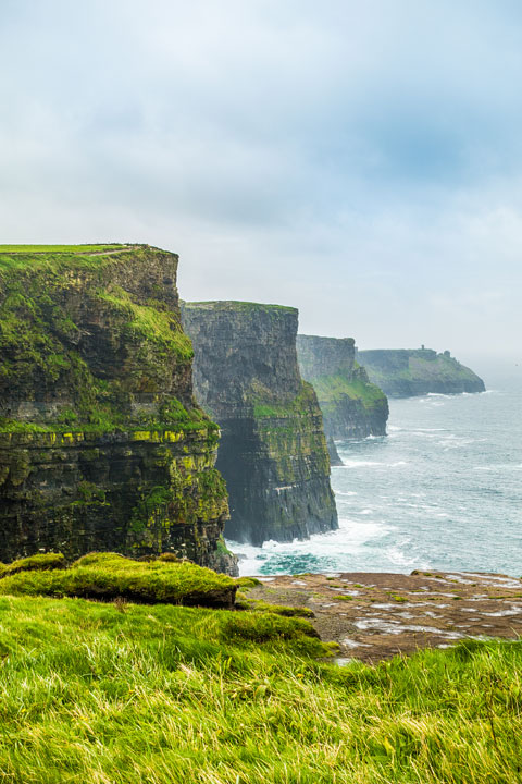 Everything you need to know about hiking the Cliffs of Moher in Ireland!