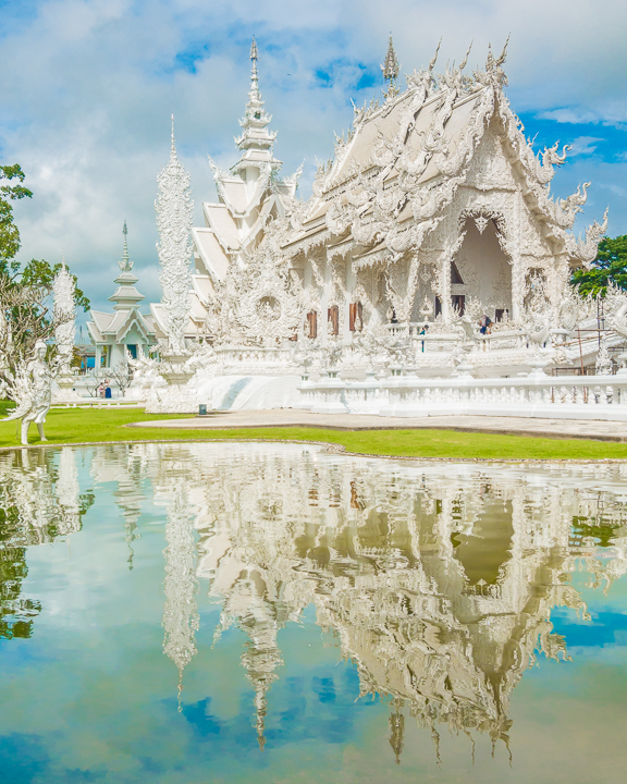 Best Day Trips from Chiang Mai, Thailand -- The White Temple, The Black House, The Golden Triangle, Hiking with Elephants and more! Chiang Mai is a MUST see in Thailand!!