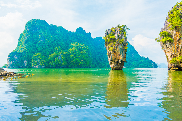 First time in Phuket? Here is the best of everything! Best things to do in Phuket + Best Day Trips from Phuket. Must see Phi Phi Islands, Phang Nga Bay, and the James Bond Island!