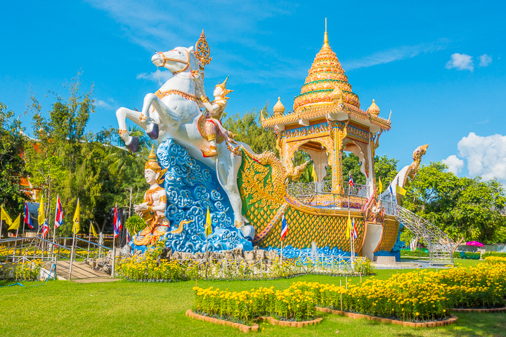 The ULTIMATE Guide to Bangkok -- What to Do & See in Bangkok -- Best Day Trips from Bangkok