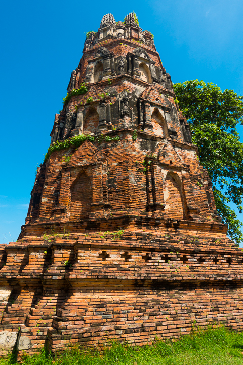 The ULTIMATE Guide to Bangkok -- What to Do & See in Bangkok -- Best Day Trips from Bangkok