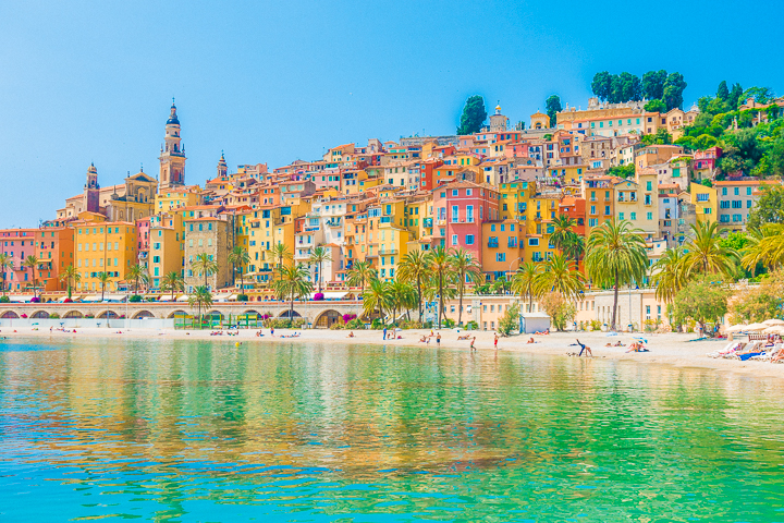 Discover these 4 amazingly beautiful seaside towns off the beaten path that should totally be on your French Riviera bucket list!!