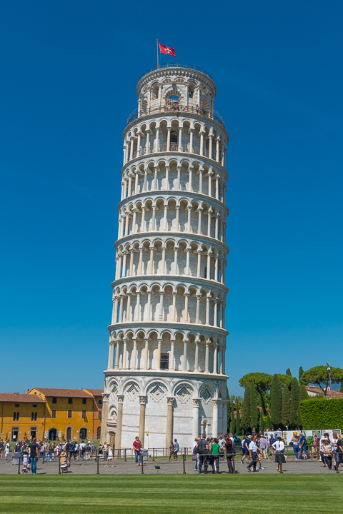 Why you should DEFINITELY go see The Leaning Tower of Pisa!!! Don't skip this just because you're afraid it's too touristy and there's nothing else to do there besides take a picture and leave.