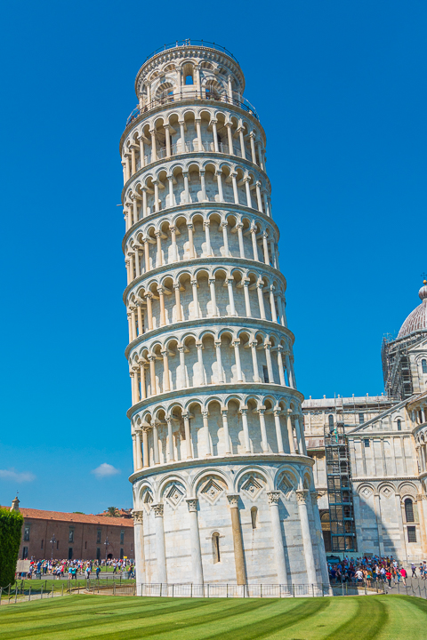 Why you should DEFINITELY go see The Leaning Tower of Pisa!!! Don't skip this just because you're afraid it's too touristy and there's nothing else to do there besides take a picture and leave.