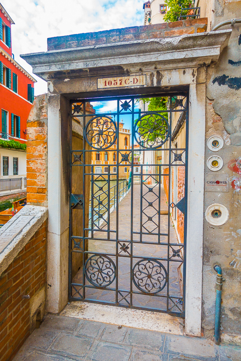 First time in Venice? Here's what you absolutely need to see and do!