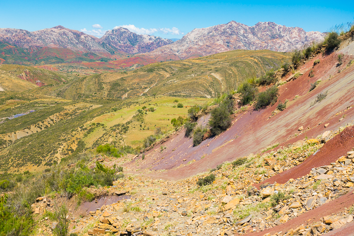 The Ultimate Guide to Sucre, Bolivia -- The best things to do and see, where to eat, plus how to hike to the Maragua Crater!