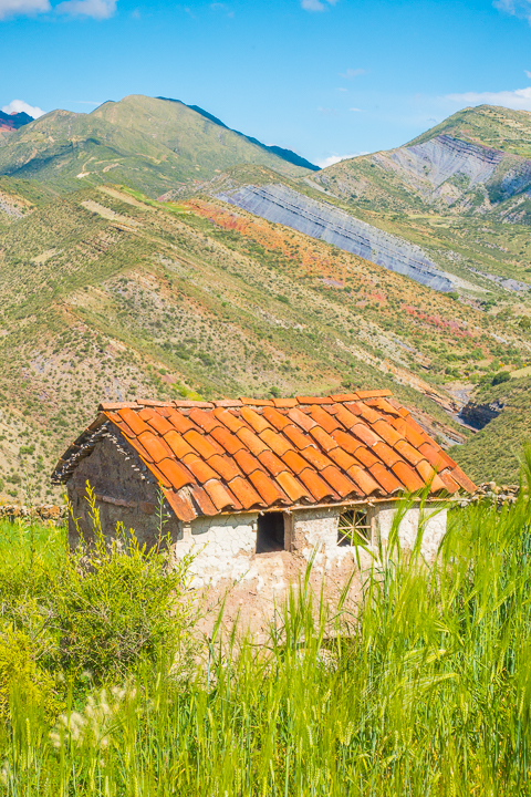 The Ultimate Guide to Sucre, Bolivia -- The best things to do and see, where to eat, plus how to hike to the Maragua Crater!