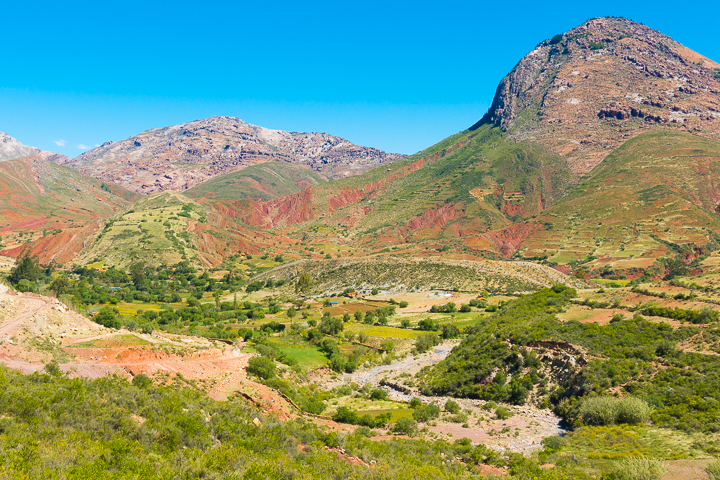 The Ultimate Guide to Sucre, Bolivia -- The best things to do and see, where to eat, plus how to hike to the Maragua Crater!