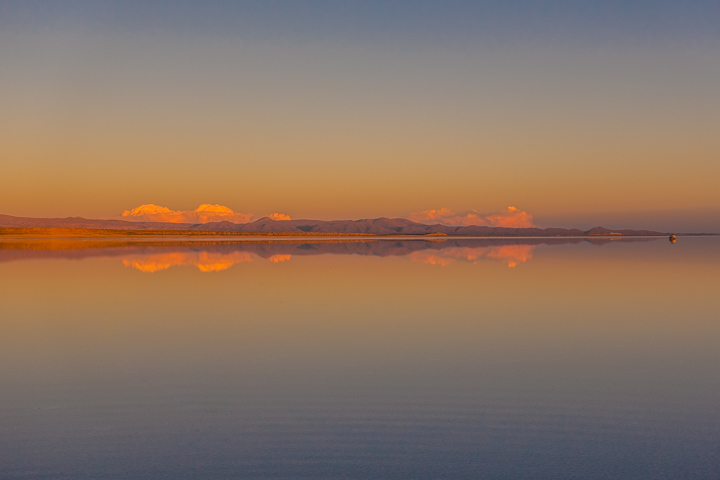 Salt Flats Bolivia — Sunset at the Salar De Uyuni