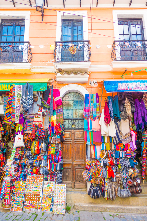 Checklist for the best things to see and do in La Paz, Bolivia