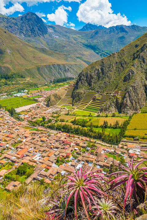 What you shouldn't miss in the Sacred Valley: Pisac, Ollantaytambo, Maras, and Moray. You can do this itinerary in 2 days as day trips from Cusco, or you can stay in the Sacred Valley itself.