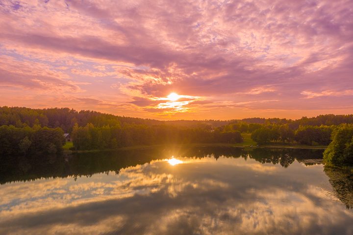 The most romantic day trip you can take from Vilnius!! A sunset hot air balloon ride over a fairytale castle in the gorgeous countryside of Trakai, Lithuania.