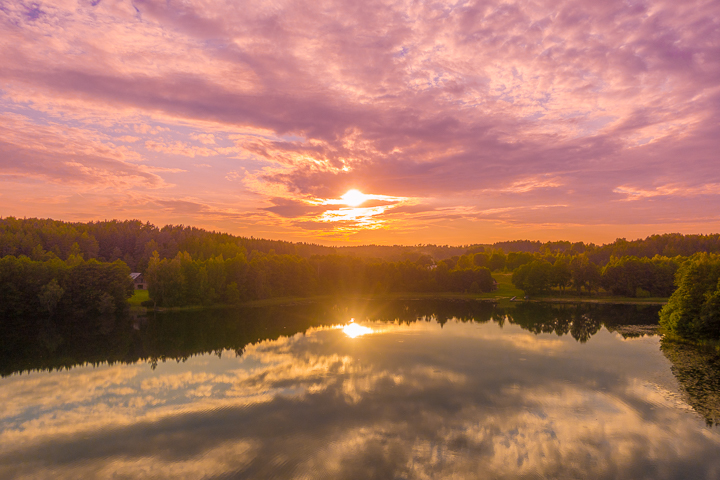 The most romantic day trip you can take from Vilnius!! A sunset hot air balloon ride over a fairytale castle in the gorgeous countryside of Trakai, Lithuania. 