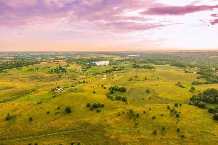 The most romantic day trip you can take from Vilnius!! A sunset hot air balloon ride over a fairytale castle in the gorgeous countryside of Trakai, Lithuania.