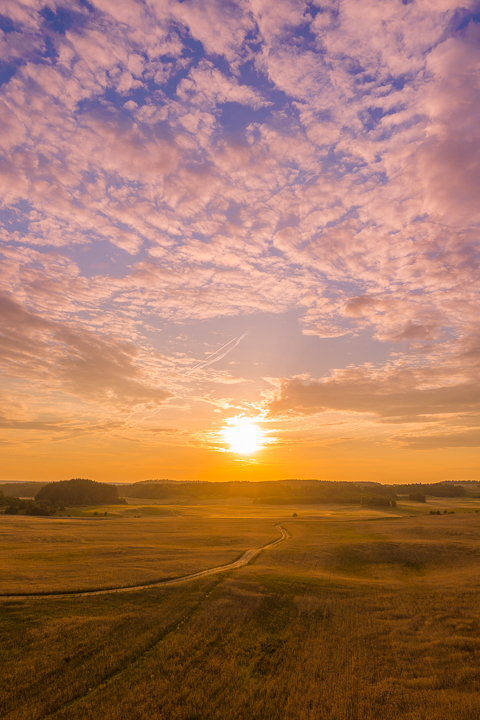 The most romantic day trip you can take from Vilnius!! A sunset hot air balloon ride over a fairytale castle in the gorgeous countryside of Trakai, Lithuania.