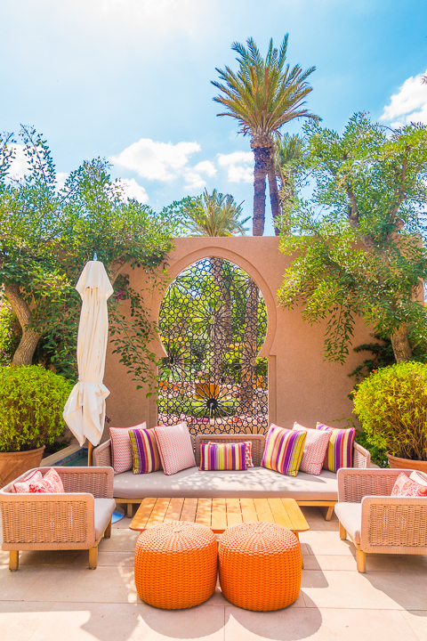 Where to stay in Marrakesh. Should you stay in the medina or outside? Here's a guide to the best area to stay in Marrakesh, Morocco. If you want to feel like a member of the royal family, you can stay in the hotel that King of Morocco built!! The Royal Mansour, Marrakesh, Morocco