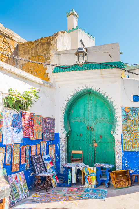 Asilah, Morocco is a funky, artsy seaside town in Morocco. Here's a photo tour of the medina and guide to the most beautiful, Instagram worthy spots.