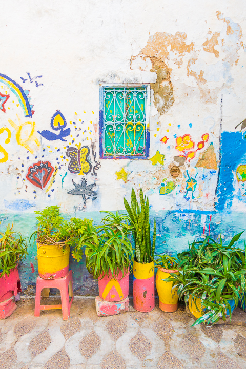 Asilah, Morocco is a funky, artsy seaside town in Morocco. Here's a photo tour of the medina and guide to the most beautiful, Instagram worthy spots.