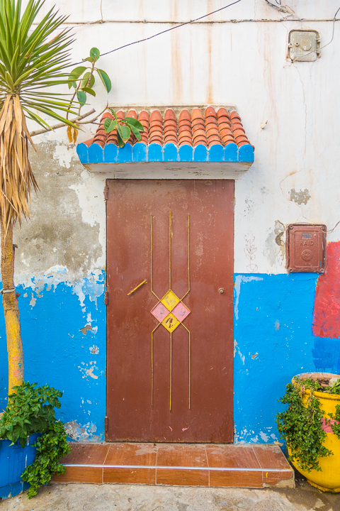 Asilah, Morocco is a funky, artsy seaside town in Morocco. Here's a photo tour of the medina and guide to the most beautiful, Instagram worthy spots.