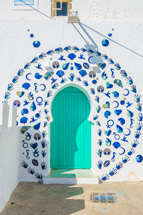 Asilah, Morocco is a funky, artsy seaside town in Morocco. Here's a photo tour of the medina and guide to the most beautiful, Instagram worthy spots.