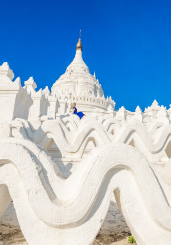 White Temple Myanmar - Mya Thein Tan Pagoda