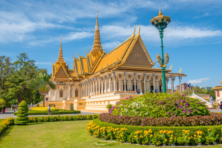 visit the Royal Palace during your visit to Phnom Pehn